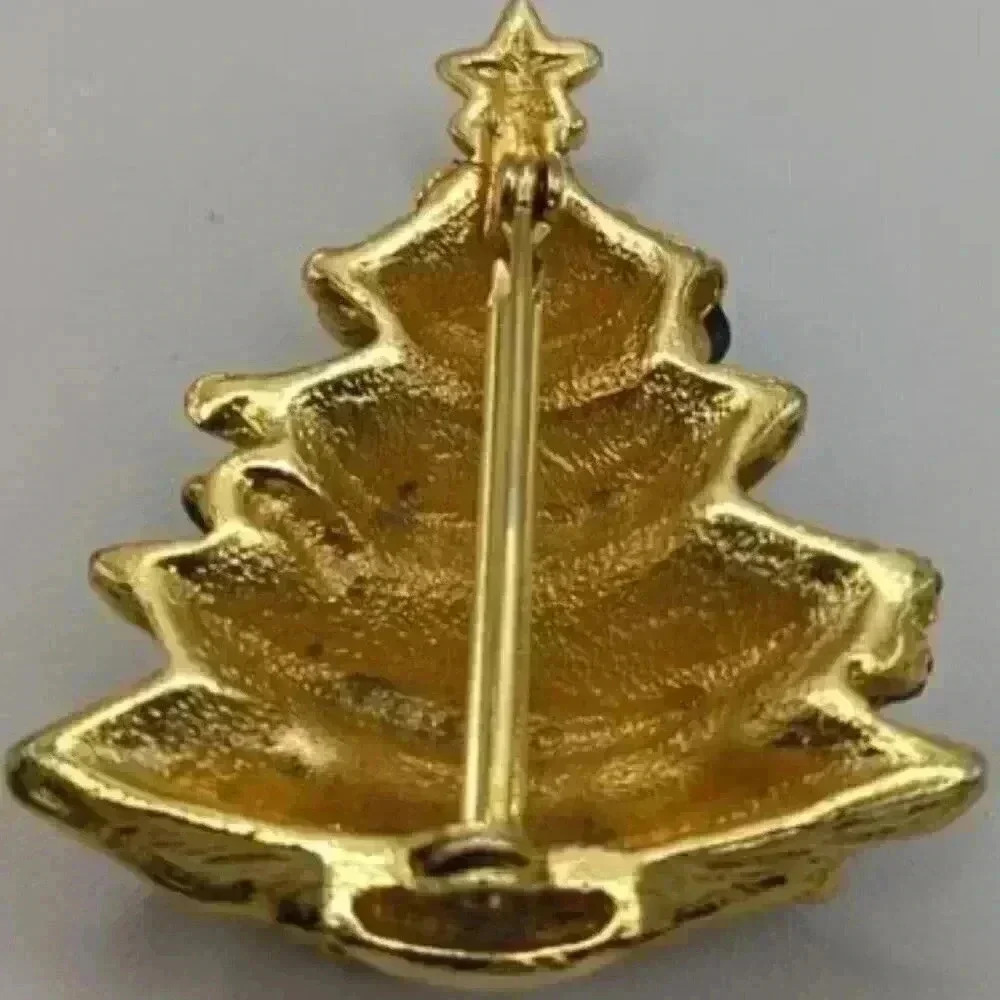 Vintage Brooch Gold Tone Holiday Christmas Tree Pin Brooch Green Red Enamel C60 - Picture 7 of 11